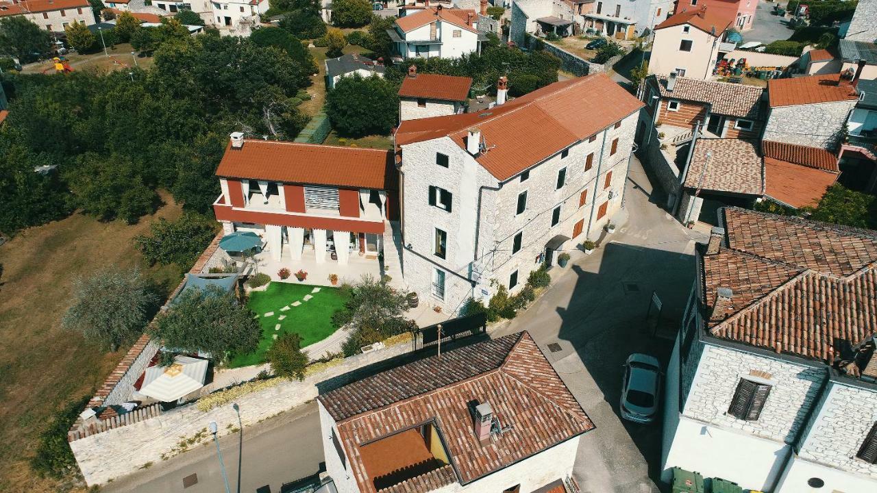 Apartments Casa Garibaldi Бртонигла Екстер'єр фото