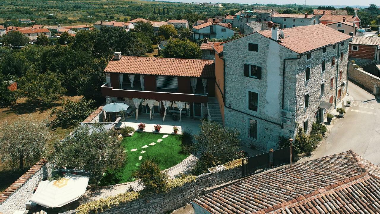 Apartments Casa Garibaldi Бртонигла Екстер'єр фото
